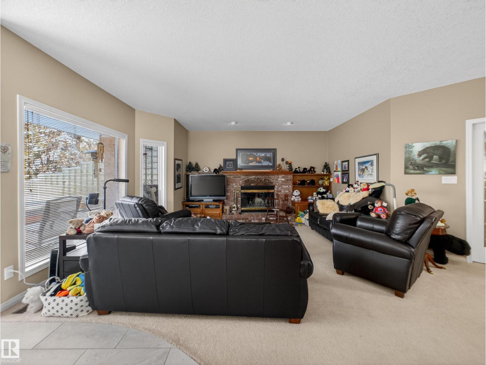 403 Twin Brooks Cr NW, Edmonton, Alberta  T6K 0J4 - Photo 10 - E4501611