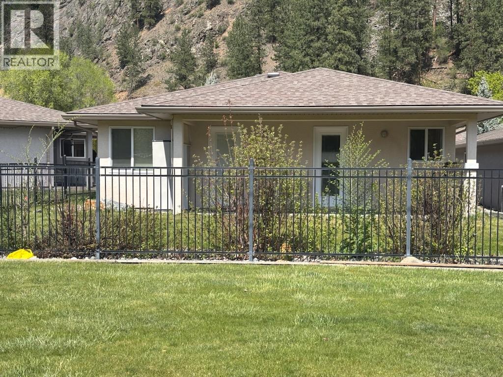 #12  707 76th Avenue, Grand Forks, British Columbia  V0H 1H0 - Photo 3 - 10385248