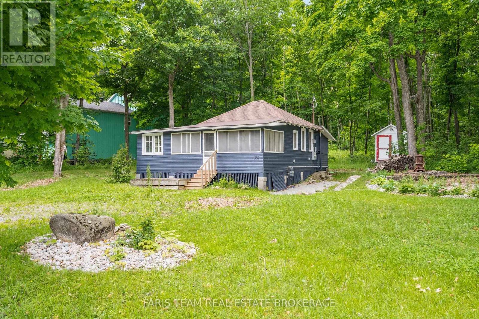 365 ROBINS POINT ROAD, Tay, Ontario