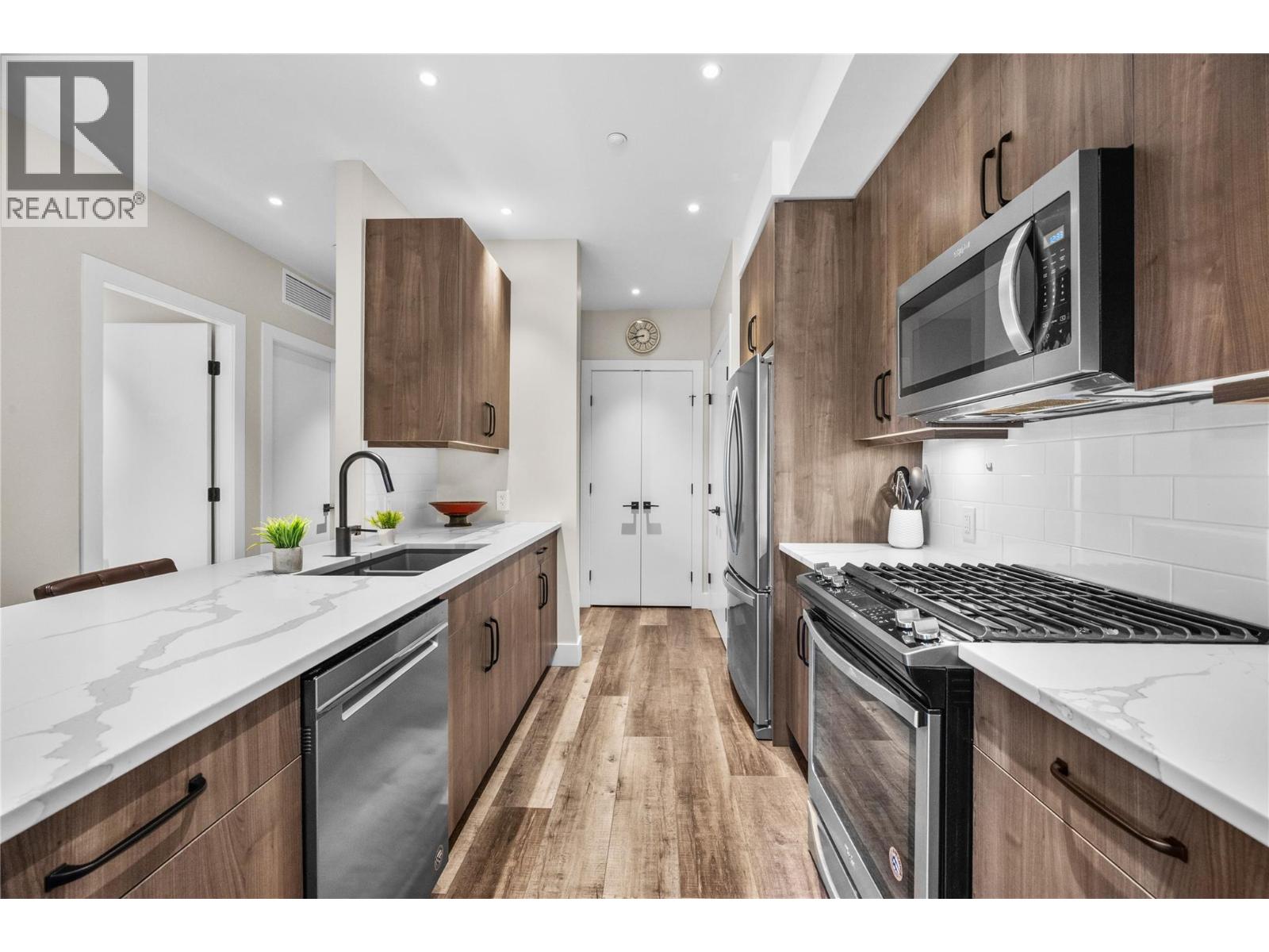 110 Ellis Street Unit# 406, Penticton, British Columbia  V2A 4L5 - Photo 4 - 10392387