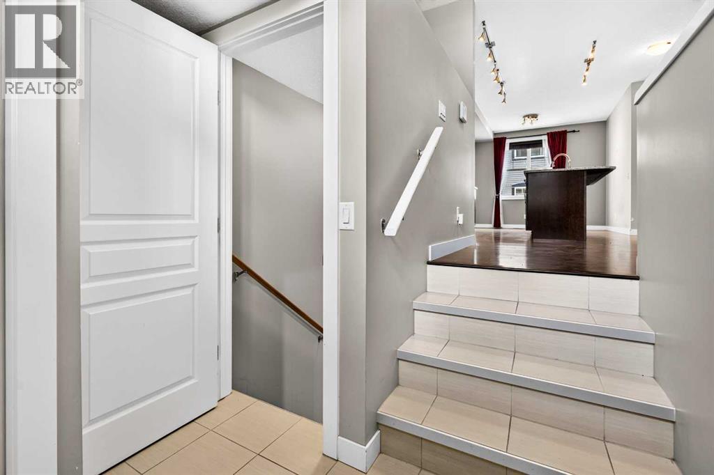 235 Mckenzie Towne Link SE, Calgary, Alberta  T2Z 1C9 - Photo 5 - A2332527