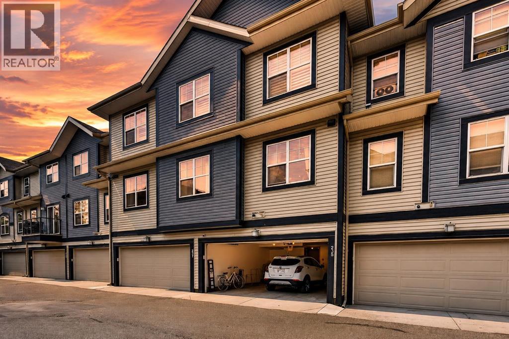 235 Mckenzie Towne Link SE, Calgary, Alberta  T2Z 1C9 - Photo 43 - A2332527