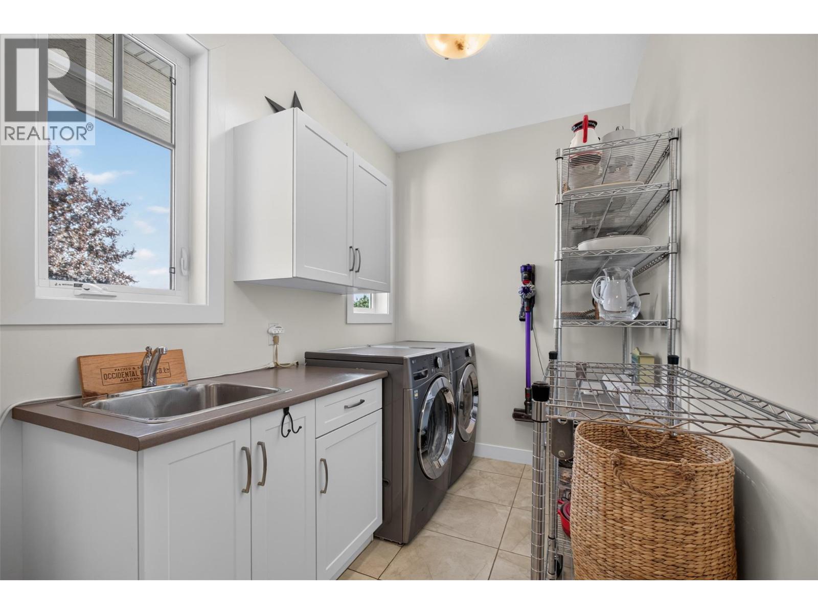 1394 Glenview Avenue, Kelowna, British Columbia  V1Y 9R8 - Photo 42 - 10395620