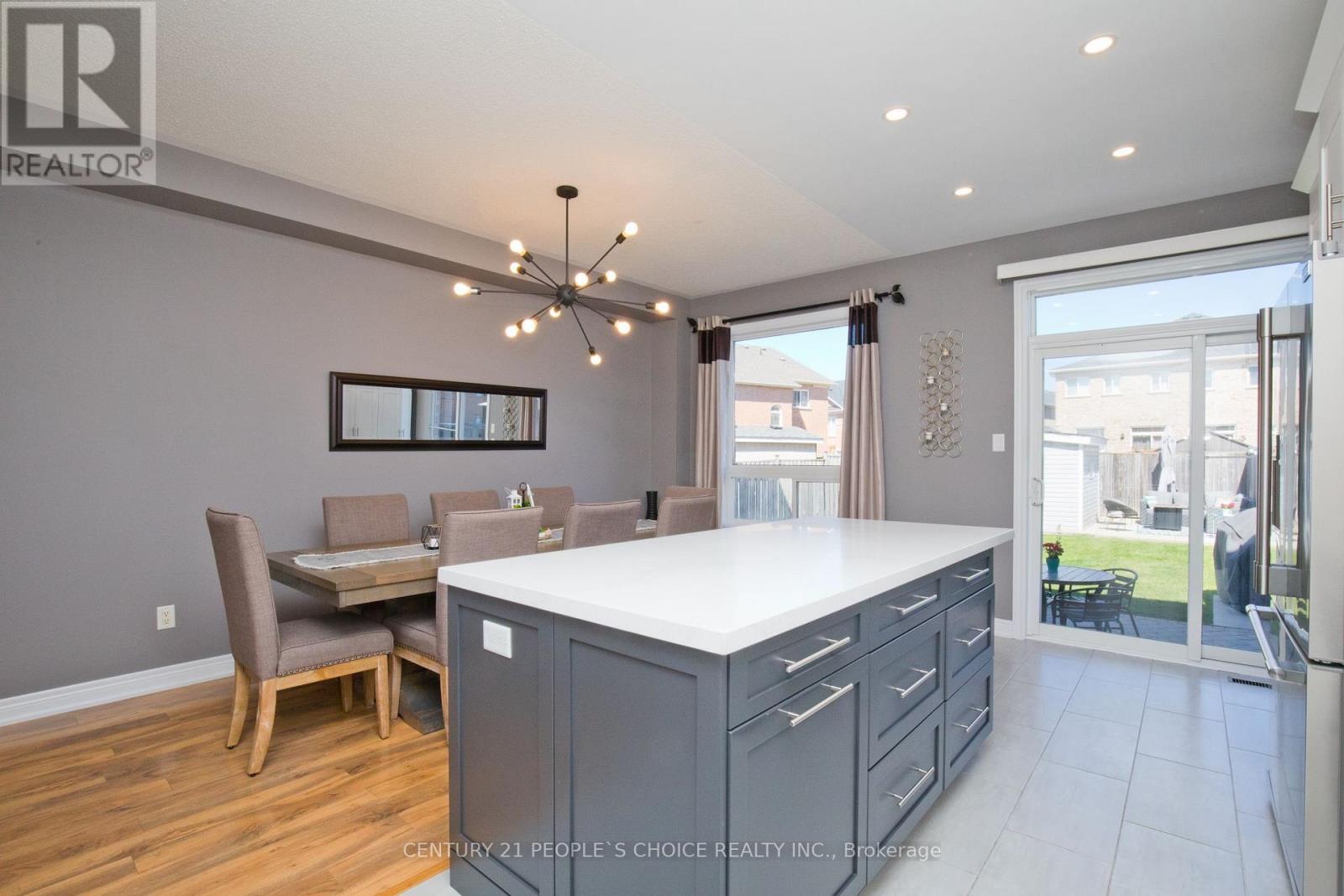 8 Calm Waters Crescent, Brampton, Ontario  L6V 4R9 - Photo 12 - W13626080