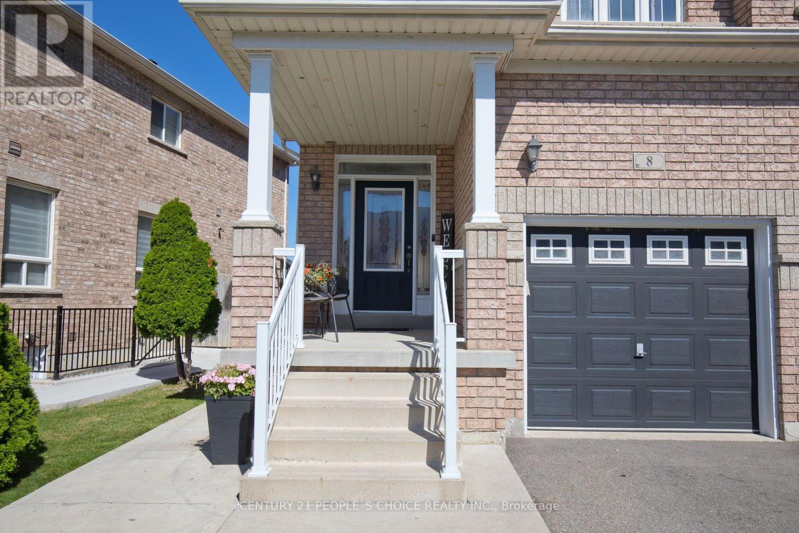 8 Calm Waters Crescent, Brampton, Ontario  L6V 4R9 - Photo 3 - W13626080