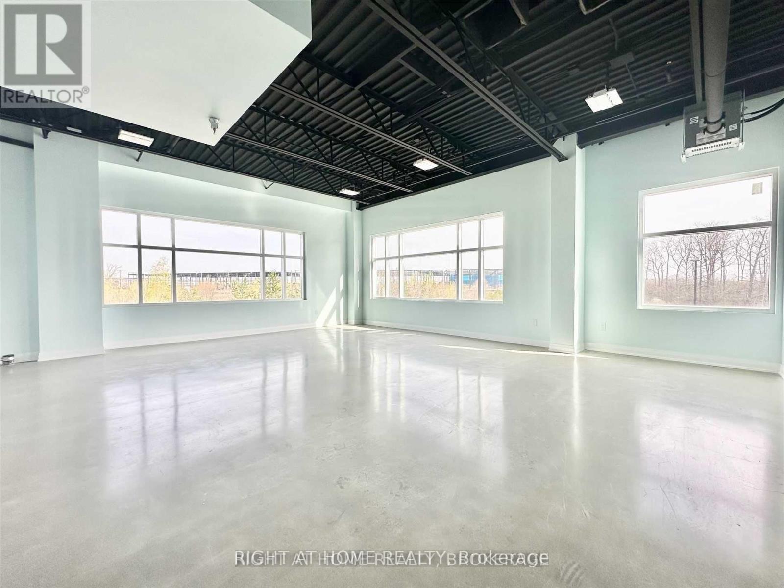 210 - 3485 Rebecca Street, Oakville, Ontario  L6L 6X9 - Photo 1 - W13626106