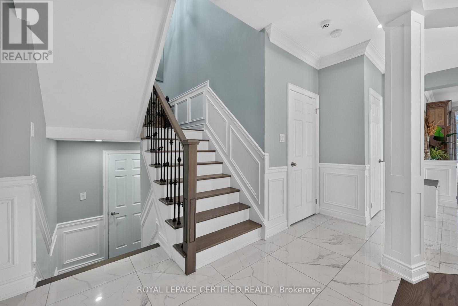 2561 Grand Oak Trail, Oakville, Ontario  L6M 0R4 - Photo 18 - W13626166