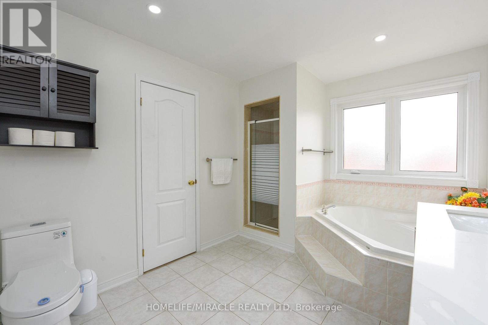 113 Seclusion Crescent, Brampton, Ontario  L6R 1K8 - Photo 37 - W13626196