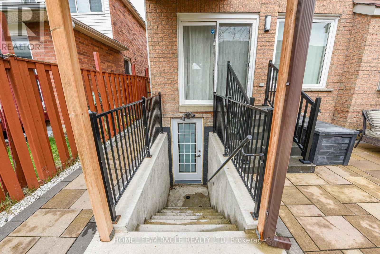 113 Seclusion Crescent, Brampton, Ontario  L6R 1K8 - Photo 45 - W13626196