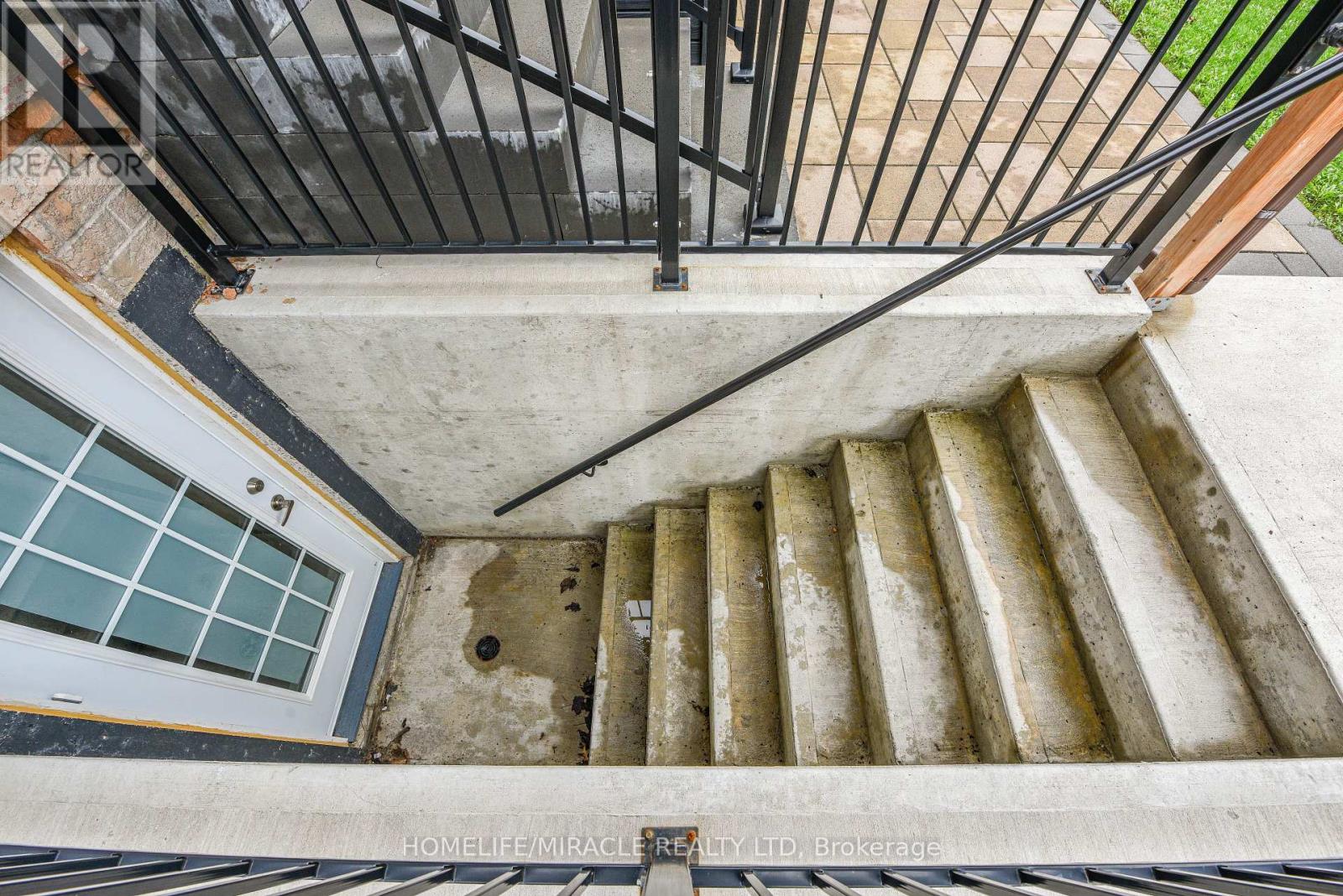 113 Seclusion Crescent, Brampton, Ontario  L6R 1K8 - Photo 46 - W13626196