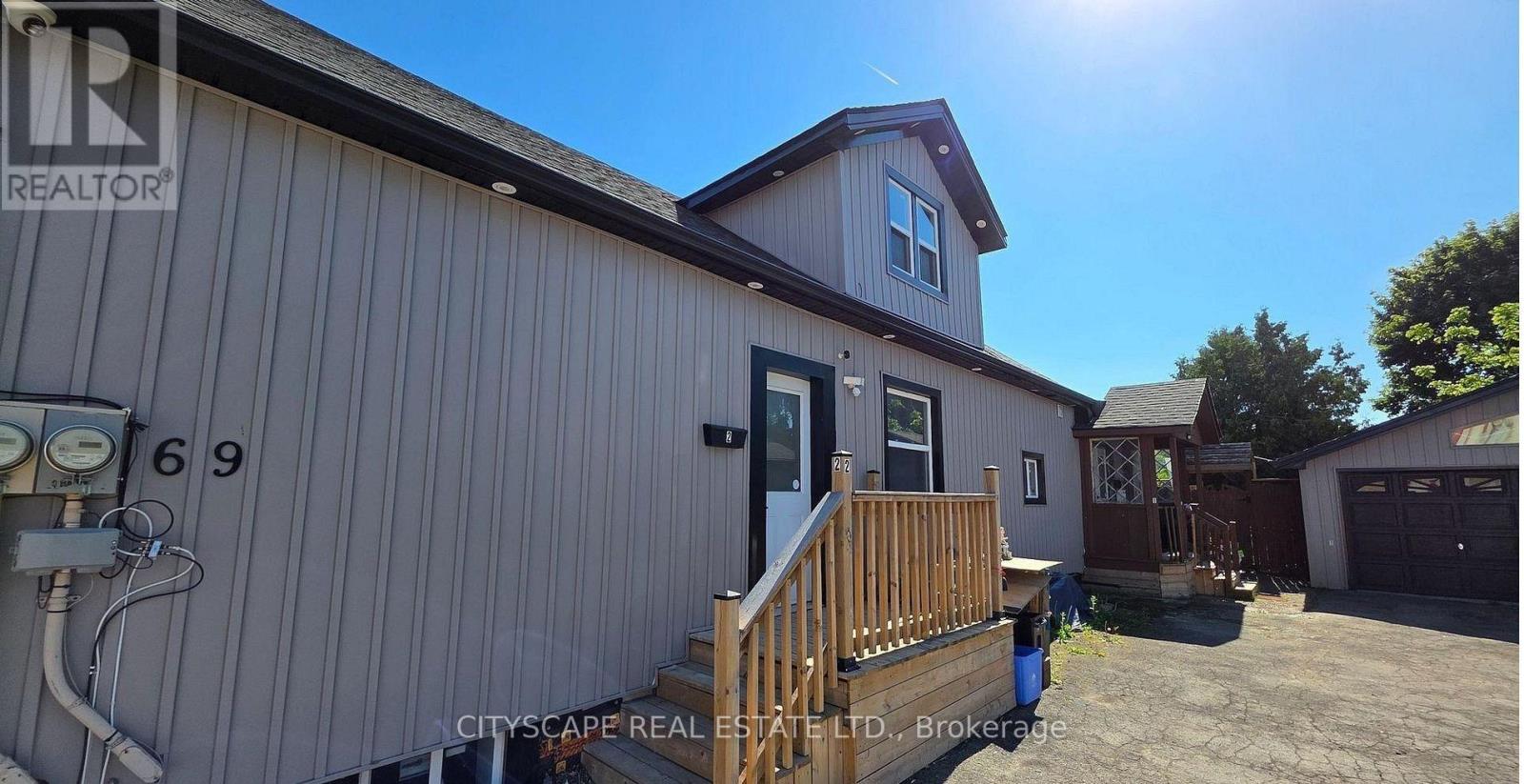 2 - 69 Vine Street W, St. Catharines, Ontario  L2R 3X9 - Photo 4 - X13626066