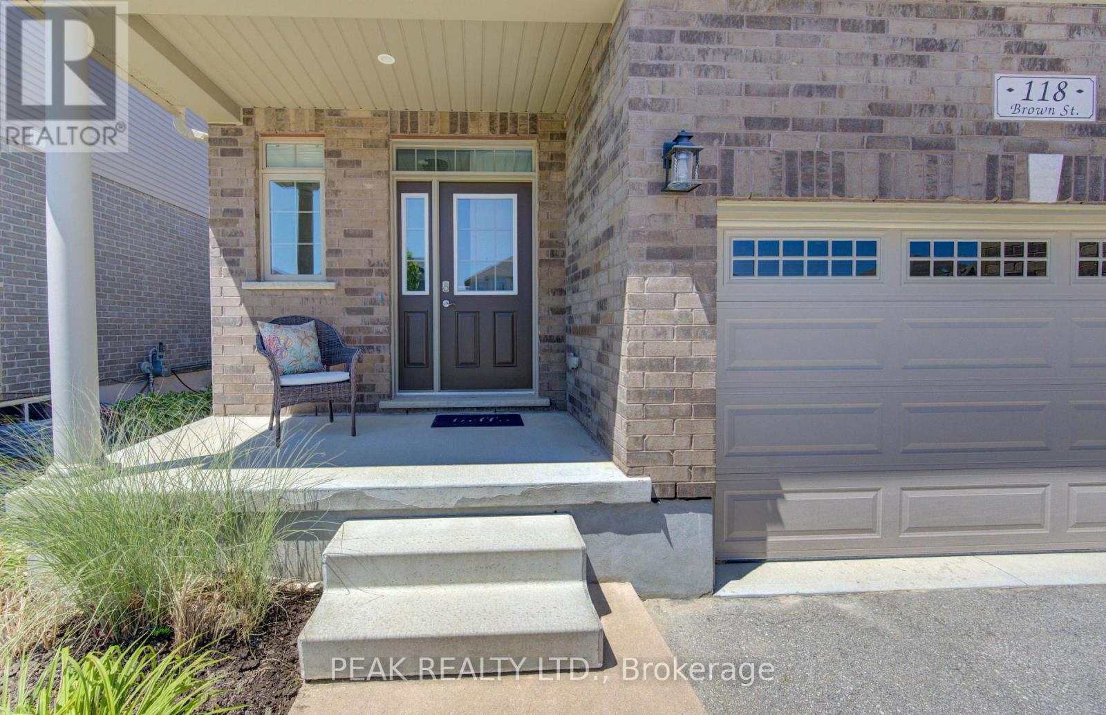 118 Brown Street, Stratford, Ontario  N5A 0B8 - Photo 2 - X13626140