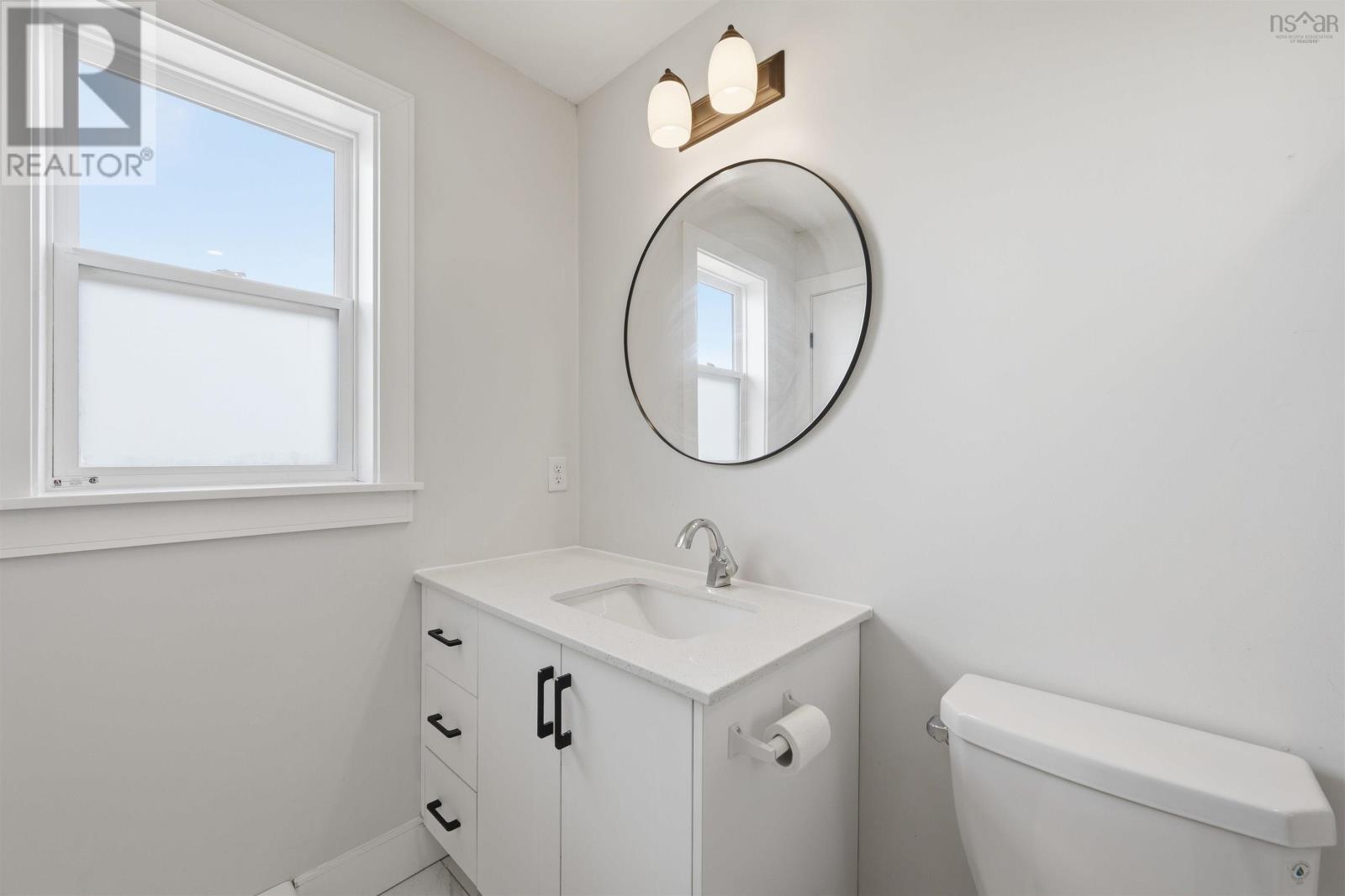 582b Herring Cove Road, Halifax, Nova Scotia  B3R 1X6 - Photo 35 - 202611347