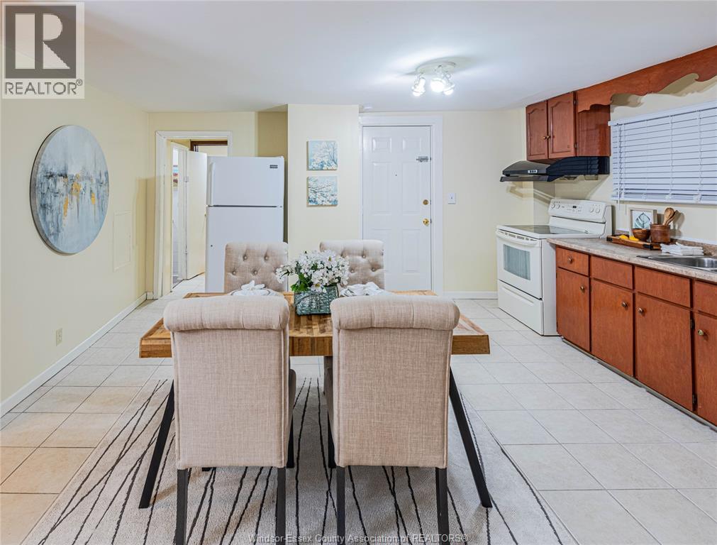 576 Janette, Windsor, Ontario N9A 4Z5 - Photo 8 - 26017466