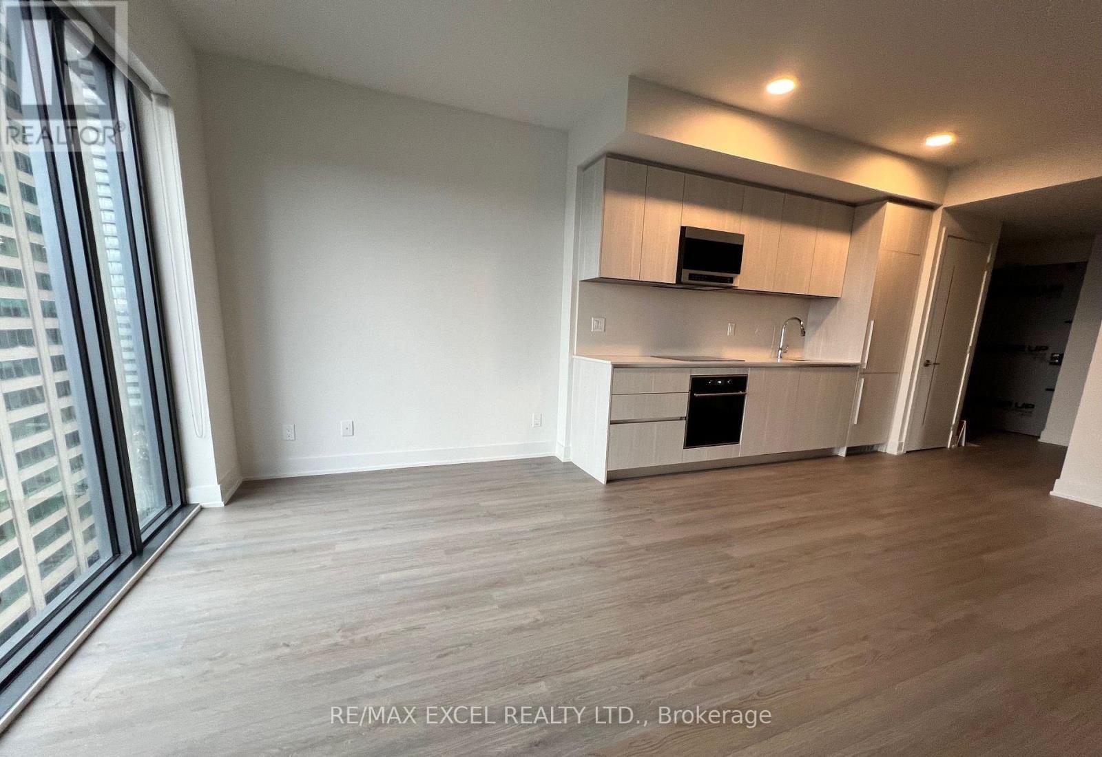 1808 - 8 Cumberland Street, Toronto, Ontario  M4W 0B6 - Photo 4 - C13625986