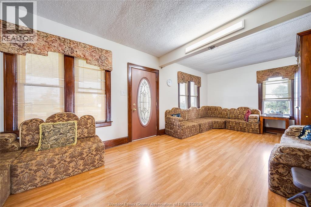 6016 Walker Road, Tecumseh, Ontario N0R 1L0 - Photo 11 - 26018365