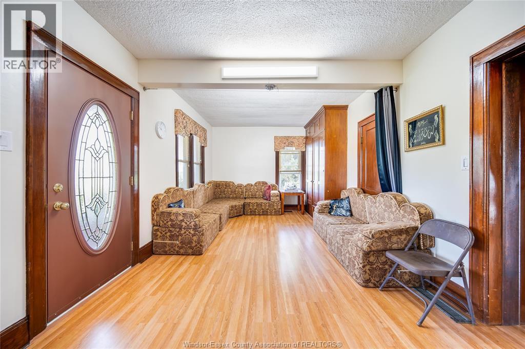 6016 Walker Road, Tecumseh, Ontario N0R 1L0 - Photo 12 - 26018365