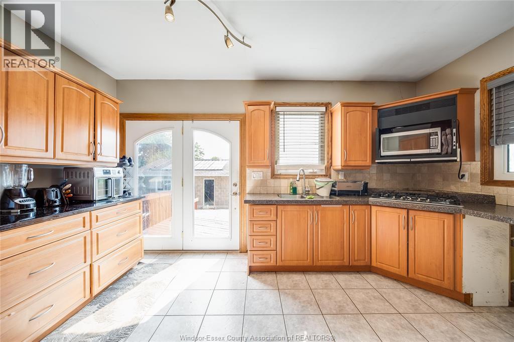 6016 Walker Road, Tecumseh, Ontario N0R 1L0 - Photo 21 - 26018365