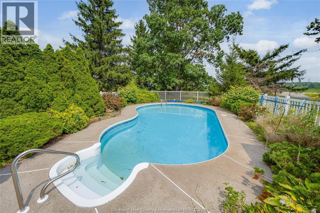 6016 Walker Road, Tecumseh, Ontario N0R 1L0 - Photo 46 - 26018365