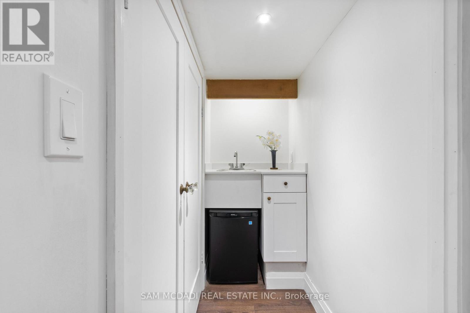 1088 Cherriebell Road, Mississauga, Ontario  L5E 2R3 - Photo 20 - W13603604