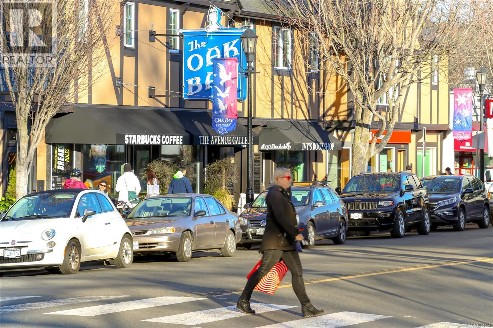 204 2119 Oak Bay Ave, Oak Bay, British Columbia  V8R 1E8 - Photo 49 - 1034564