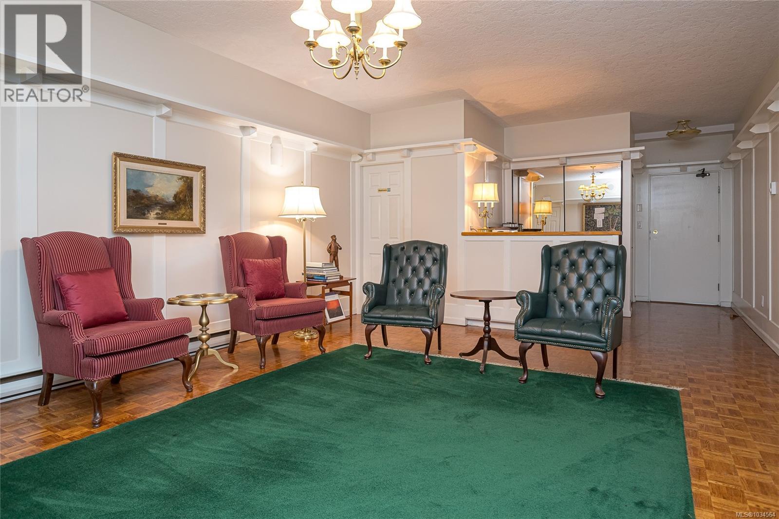 204 2119 Oak Bay Ave, Oak Bay, British Columbia  V8R 1E8 - Photo 37 - 1034564