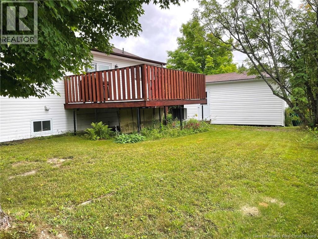 4 Emile-Simard Avenue, Edmundston, New Brunswick  E3V 3P9 - Photo 32 - NB145148