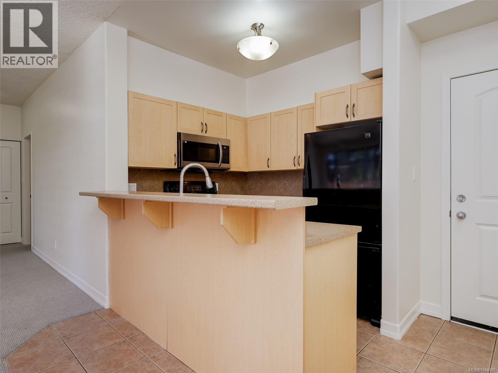 203 2706 Peatt Rd, Langford, British Columbia  V9B 3V3 - Photo 11 - 1044486