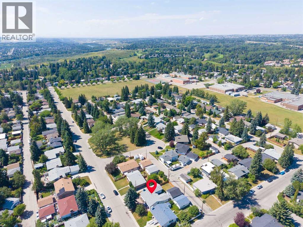 5008 Valiant Drive NW, Calgary, Alberta  T3A 0Y5 - Photo 47 - A2332704