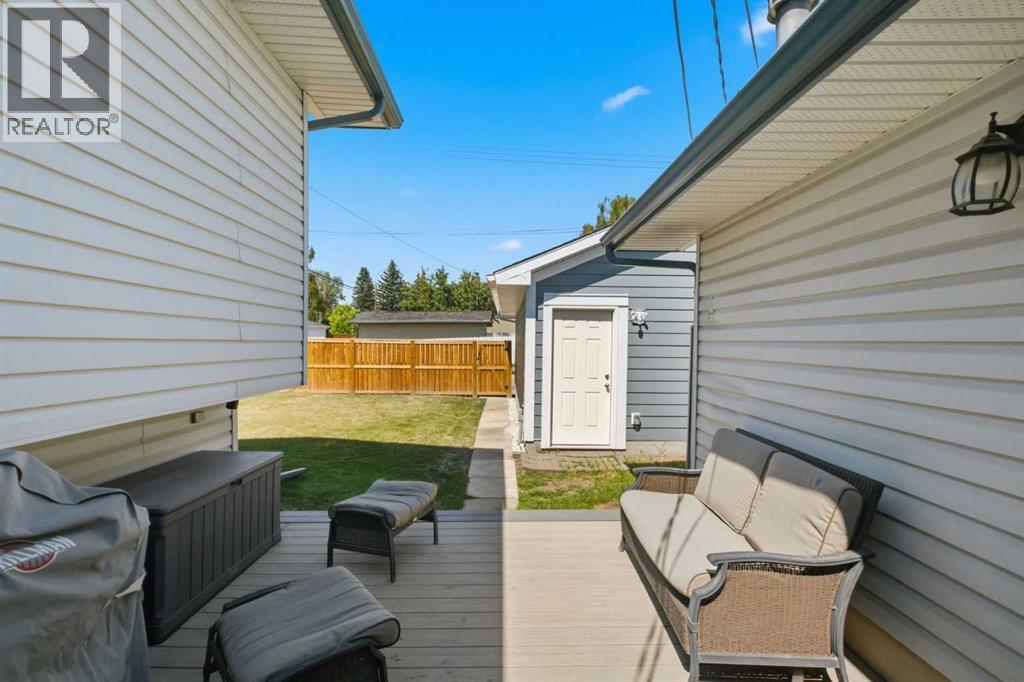 5008 Valiant Drive NW, Calgary, Alberta  T3A 0Y5 - Photo 38 - A2332704