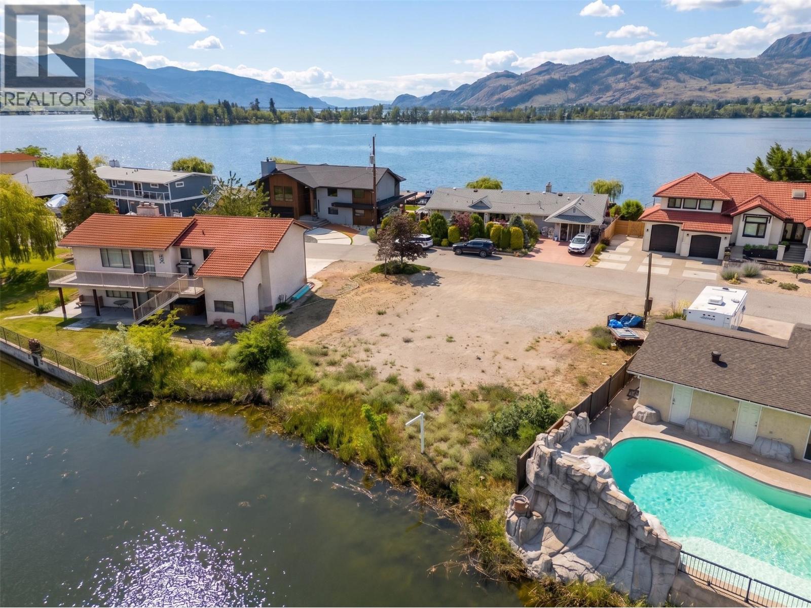 54 Harbour Key Drive, Osoyoos, British Columbia  V0H 1V3 - Photo 2 - 10392137