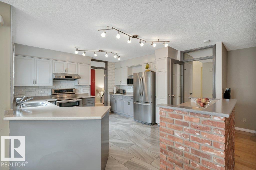 568 Buchanan Rd NW, Edmonton, Alberta  T6R 2B7 - Photo 15 - E4501608