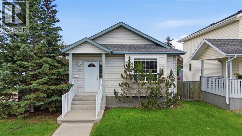 69 Durand Crescent, Red Deer, Alberta  T4R 3A7 - Photo 1 - A2326437