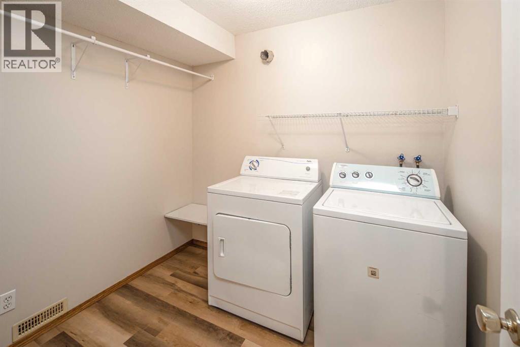 149 Sceptre Court NW, Calgary, Alberta  T3L 1X9 - Photo 32 - A2313686