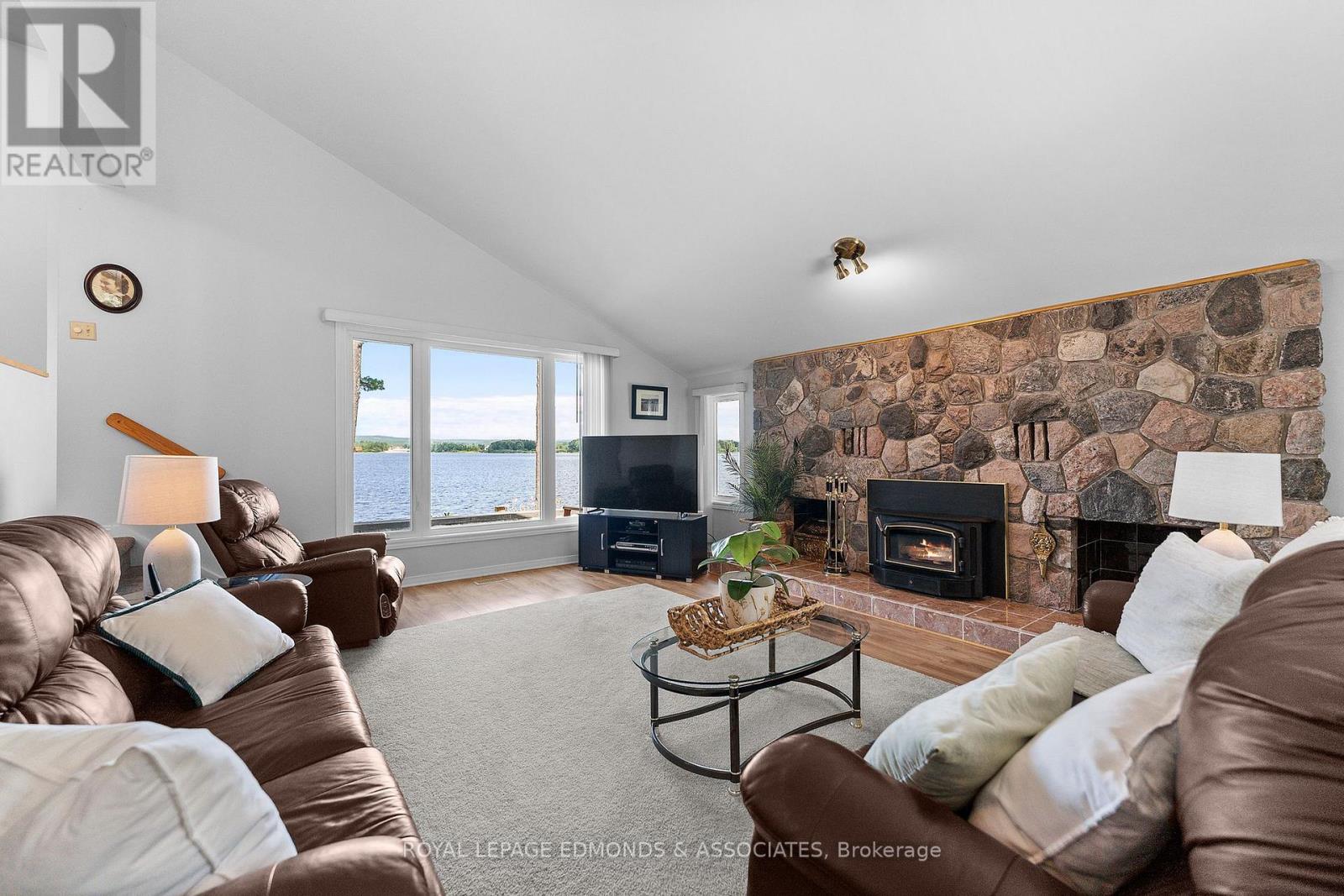 382 Greenway Drive, Whitewater Region, Ontario  K0J 2L0 - Photo 12 - X13626232