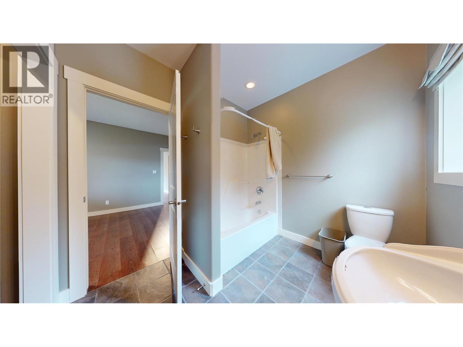 1631 Mt. Pyramid Crescent, Cranbrook, British Columbia  V1C 6K8 - Photo 33 - 10394931