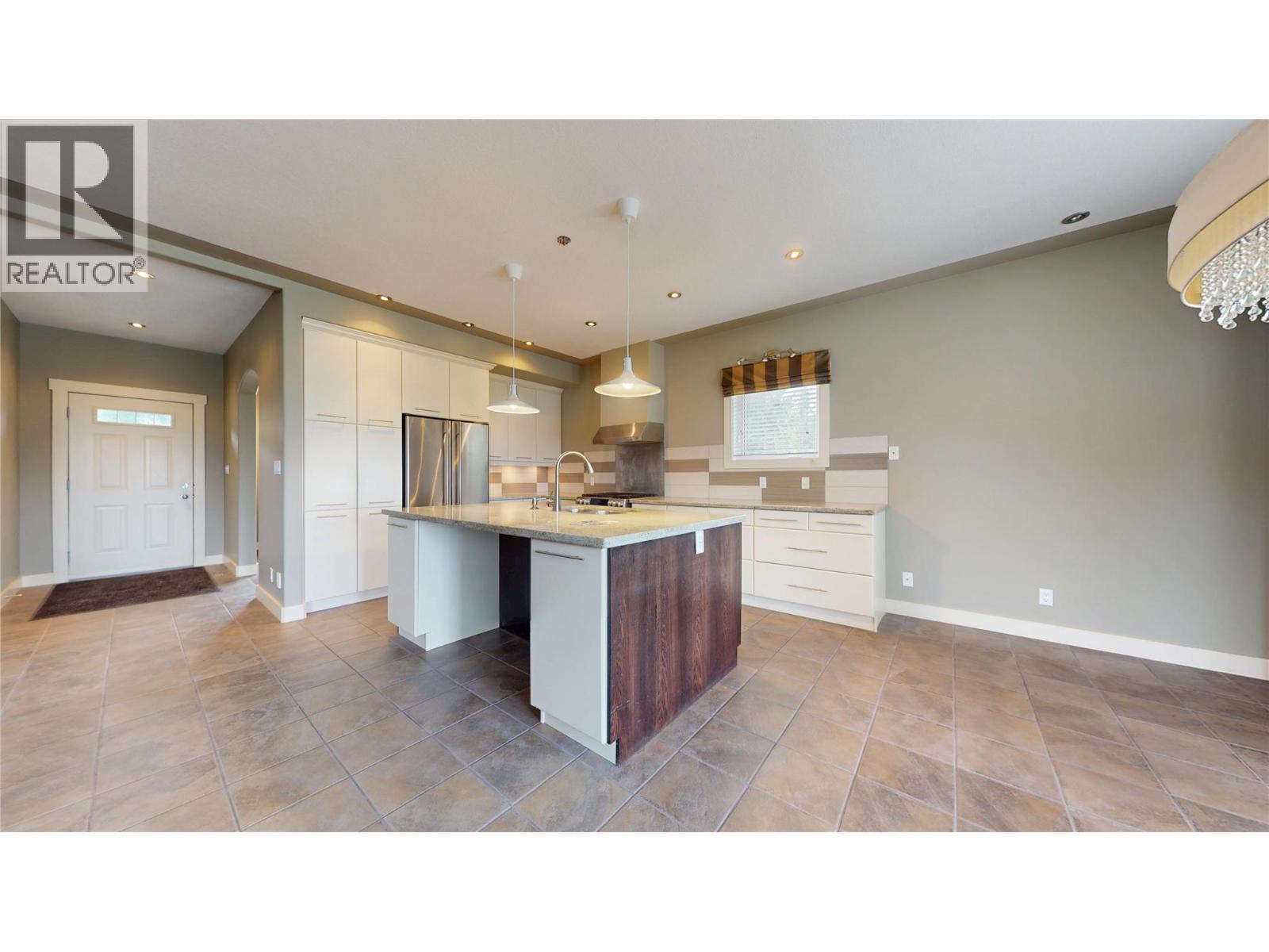 1631 Mt. Pyramid Crescent, Cranbrook, British Columbia  V1C 6K8 - Photo 12 - 10394931