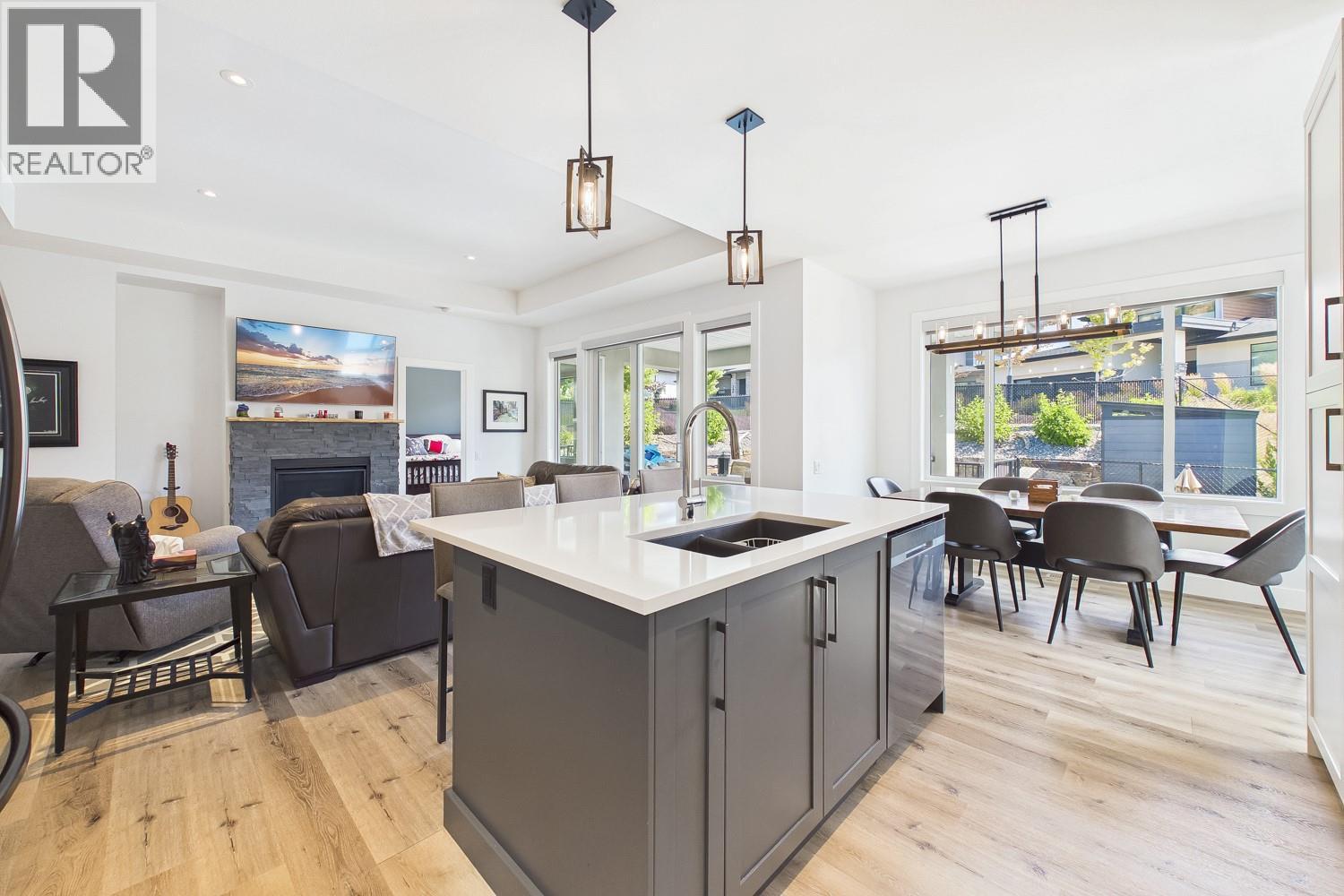187 Echo Ridge Drive, Kelowna, British Columbia  V1V 0C9 - Photo 8 - 10396192