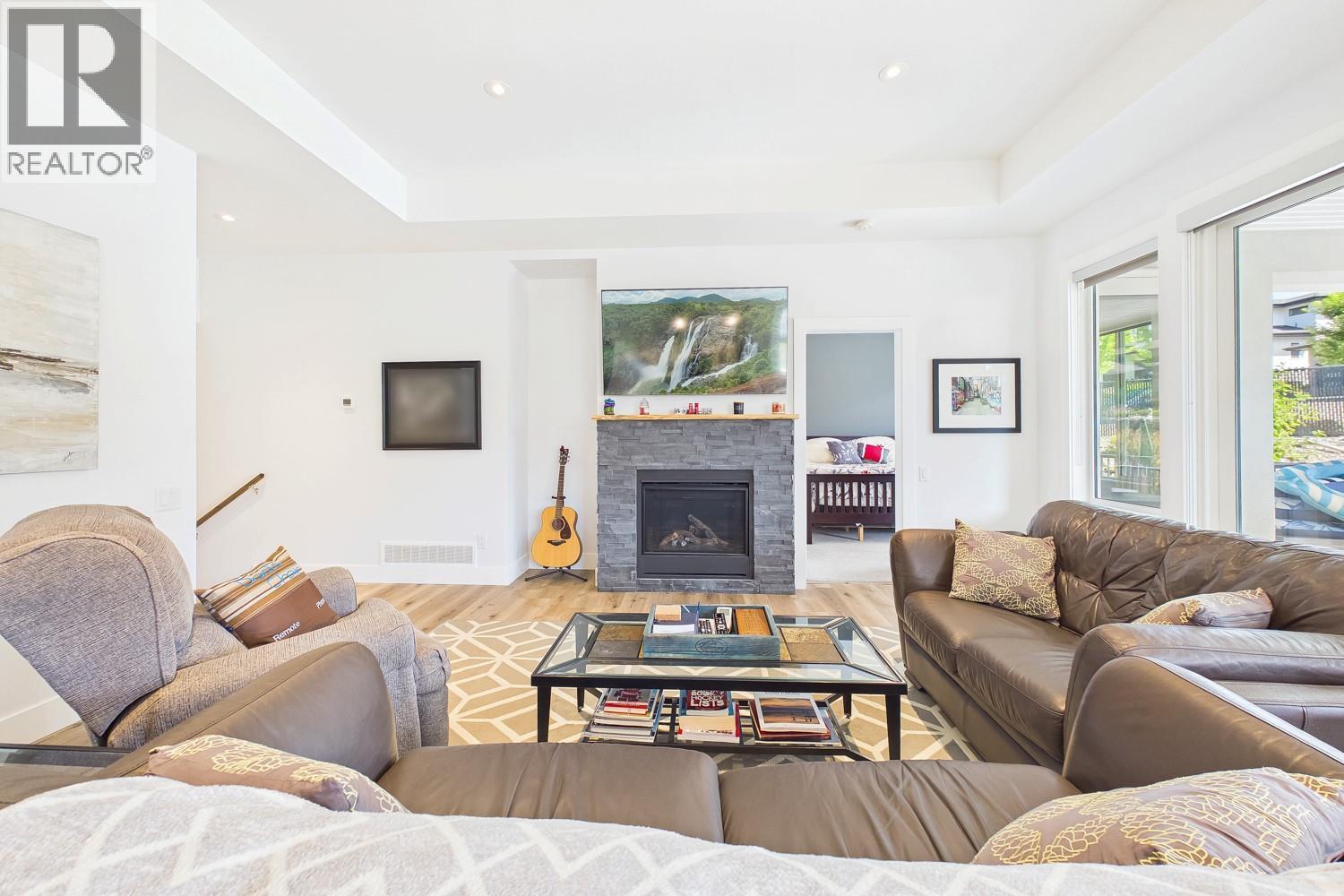 187 Echo Ridge Drive, Kelowna, British Columbia  V1V 0C9 - Photo 5 - 10396192