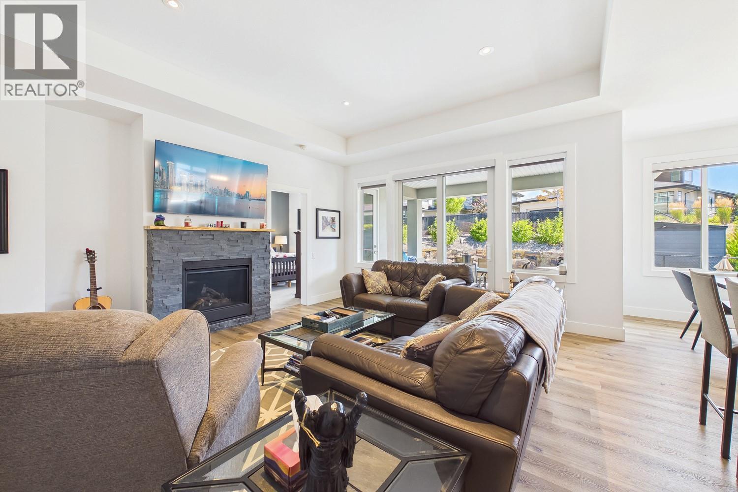 187 Echo Ridge Drive, Kelowna, British Columbia  V1V 0C9 - Photo 6 - 10396192