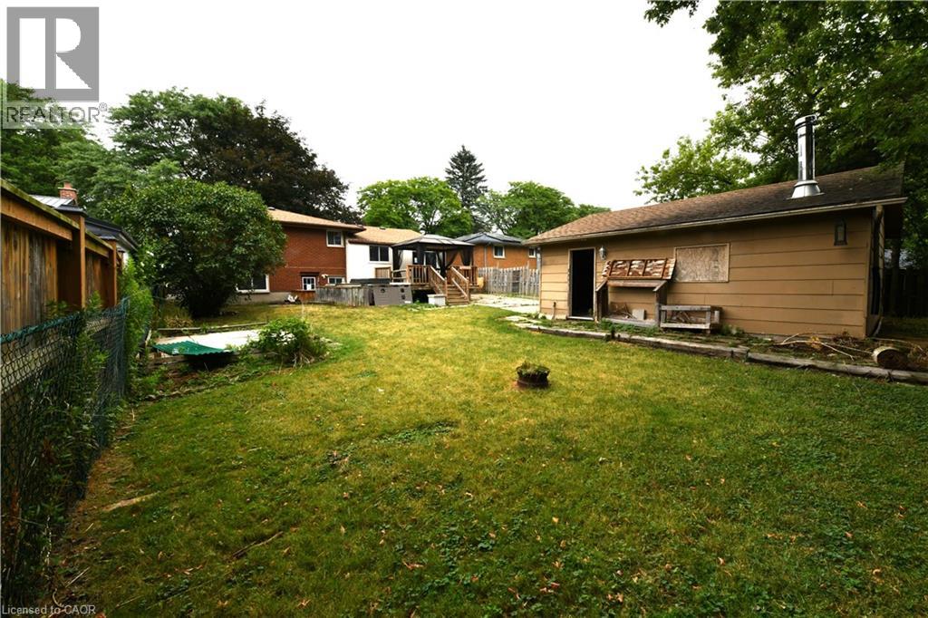 37 Ebury Crescent, London, Ontario  N6C 3E1 - Photo 14 - 40849134