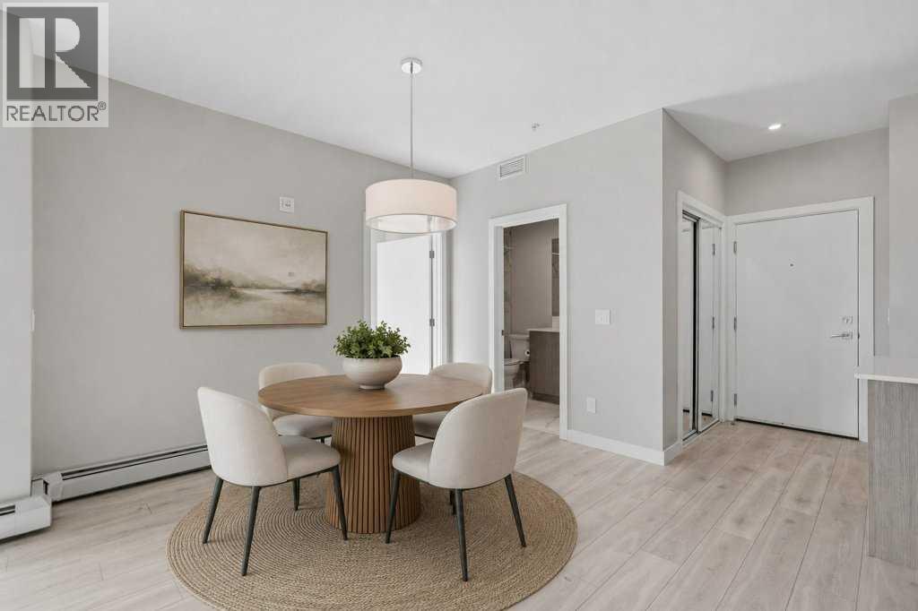 402, 383 Smith Street NW, Calgary, Alberta  T3B 6J9 - Photo 3 - A2331695