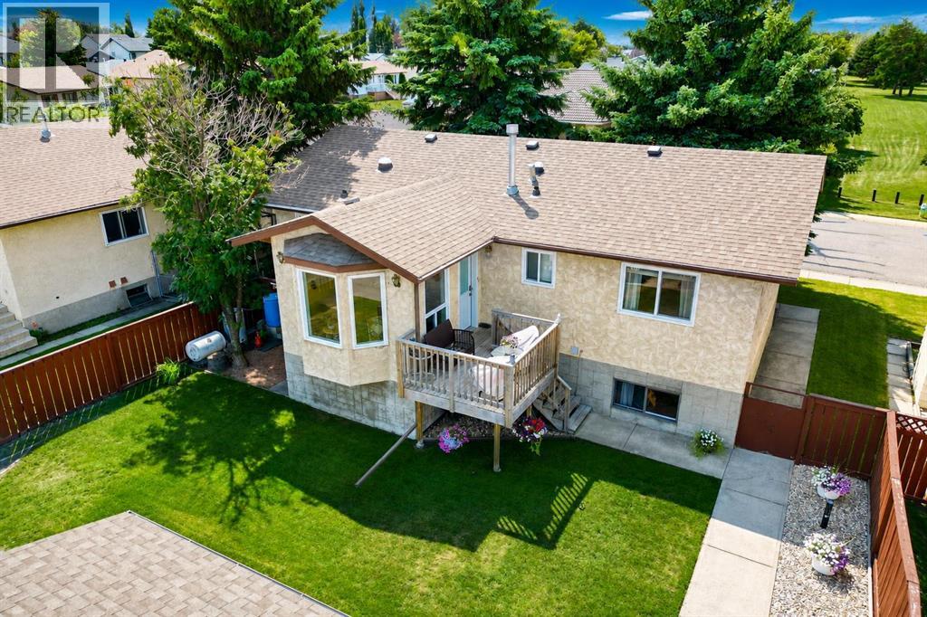 5616 45th Street, Innisfail, Alberta  T4G 1S7 - Photo 3 - A2333842
