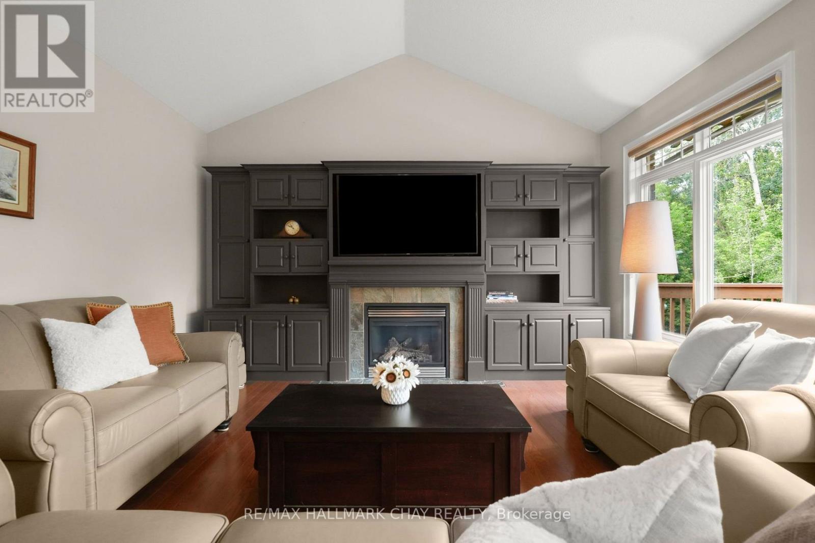 34 Tuscany Grande, New Tecumseth, Ontario  L9R 0E2 - Photo 9 - N13626258