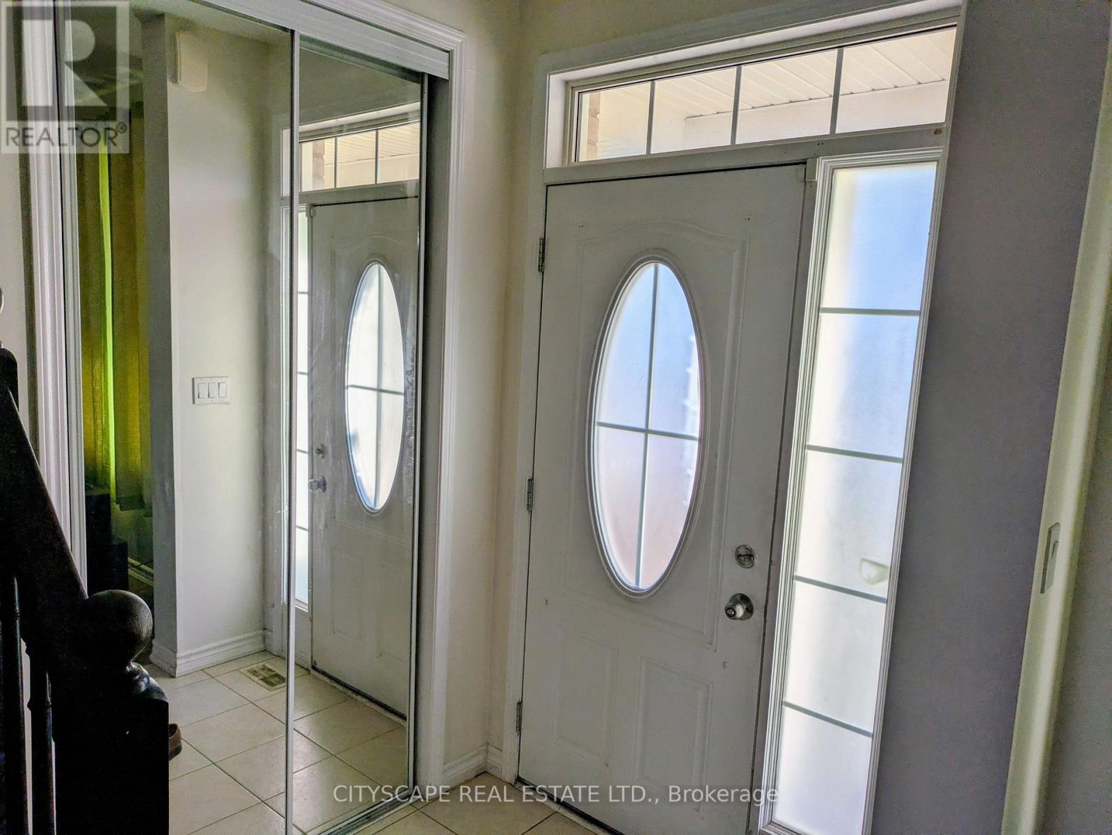217 Riverlands Avenue, Markham, Ontario  L6B 0V8 - Photo 5 - N13626282