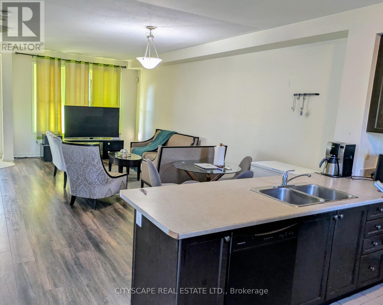 217 Riverlands Avenue, Markham, Ontario  L6B 0V8 - Photo 7 - N13626282