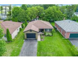 8 LOW BOULEVARD, Uxbridge, Ontario