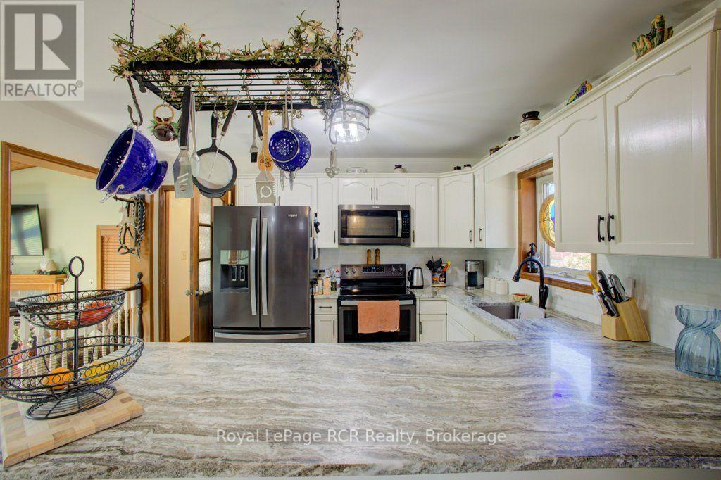 7195 Sixteenth Line, Mapleton, Ontario  N0G 1A0 - Photo 10 - X13626220