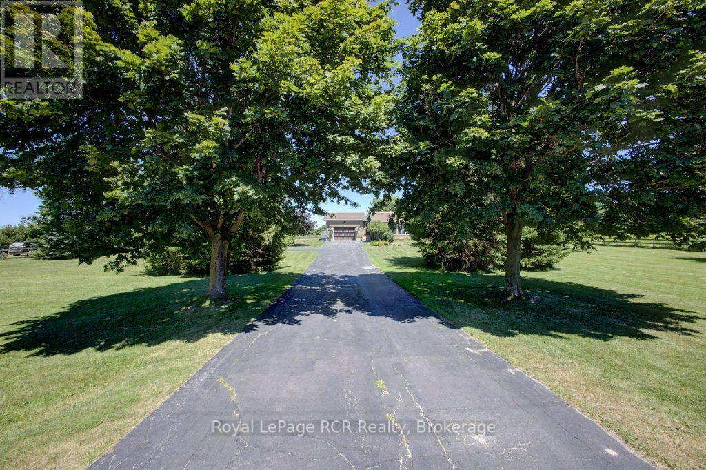 7195 Sixteenth Line, Mapleton, Ontario  N0G 1A0 - Photo 3 - X13626220