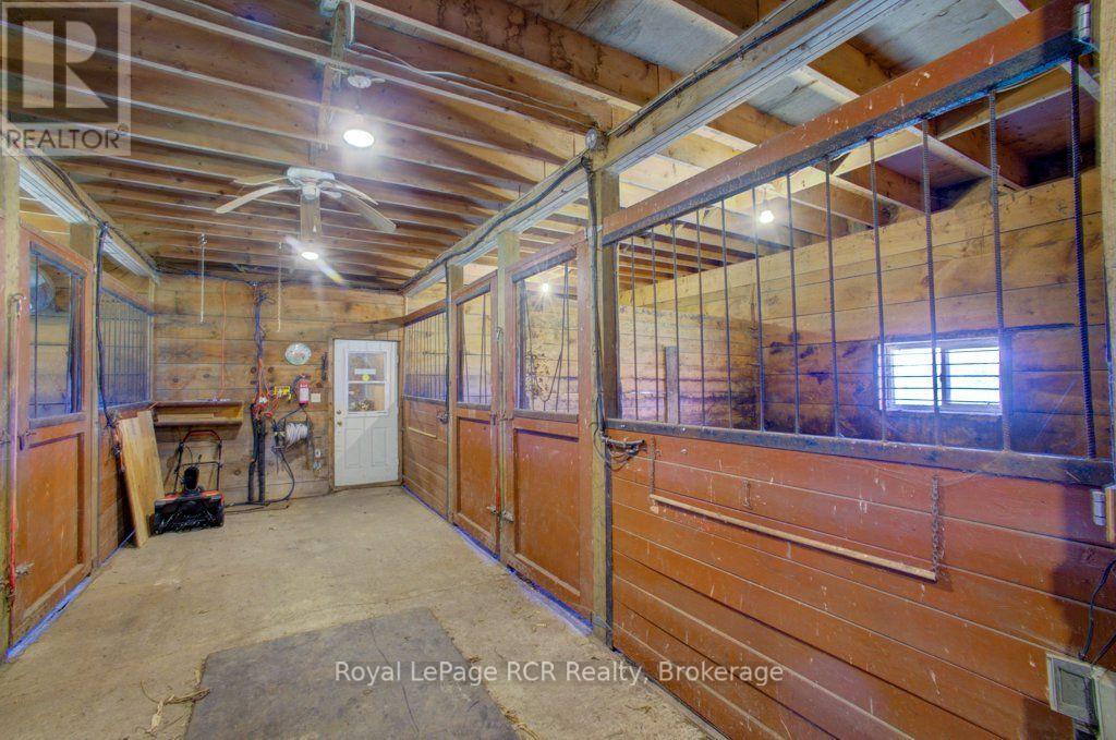 7195 Sixteenth Line, Mapleton, Ontario  N0G 1A0 - Photo 32 - X13626220